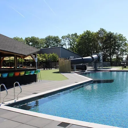 Resort Comfort 4 Persons Type B Hot Tub