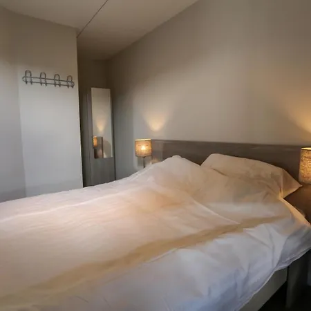 Comfort 4 Persons Type B Hot Tub Resort *