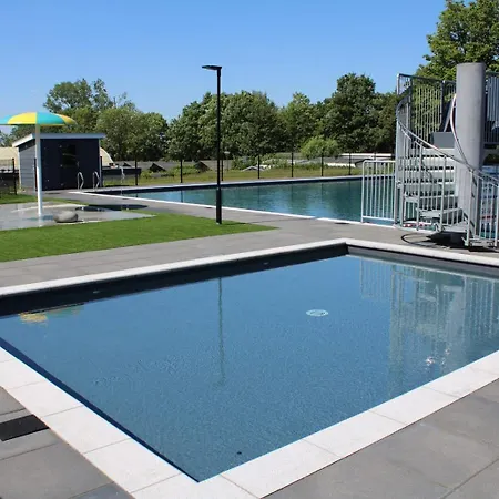 Comfort 4 Persons Type B Hot Tub * Lathum